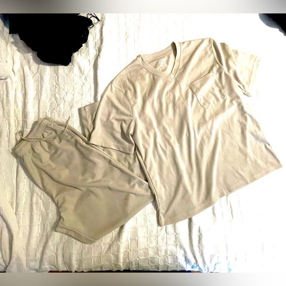 2 pairs InstaDry pajamas. Unisex. - Picture 3 of 3